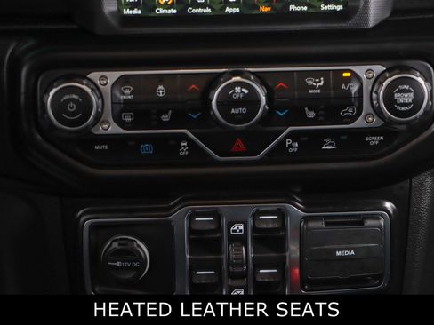 Used 2021 Jeep Wrangler Unlimited Sahara AWD/4WD image 21