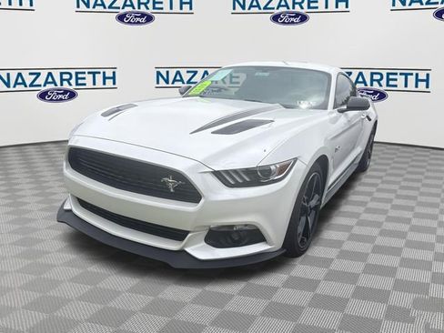 Used 2017 Ford Mustang GT Premium w/ Equipment Group 401A RWD image 3