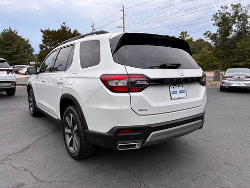 Used 2023 Honda Pilot Elite image 5