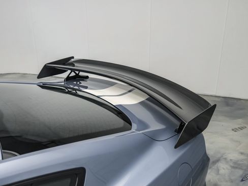 Used 2022 Ford Mustang Shelby GT500 w/ Carbon Fiber Track Pack RWD image 20