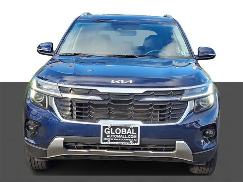 Used 2025 Kia Seltos EX w/ EX Sunroof Package image 2