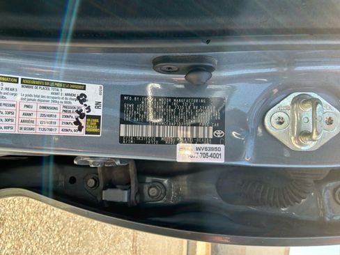 Used 2022 Toyota Corolla SE w/ Carpet Mat Package (TMS) FWD image 20