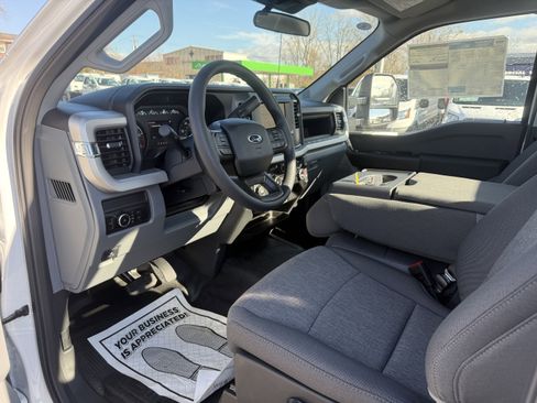 New 2026 Ford F250 XL w/ XL Chrome Package image 8