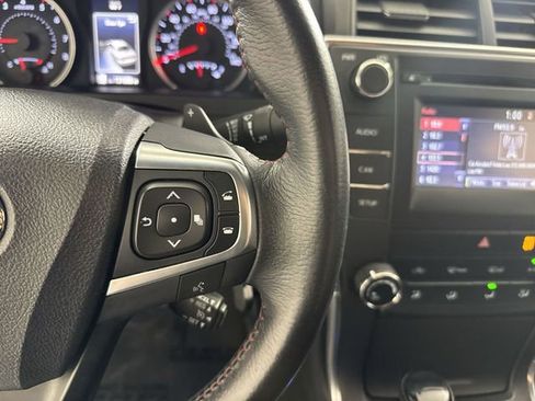 Used 2017 Toyota Camry SE image 12