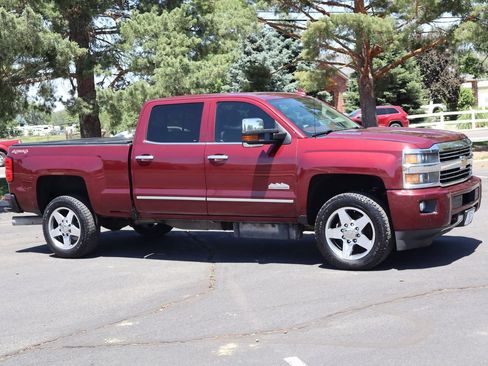 Used 2016 Chevrolet Silverado 2500 High Country w/ Duramax Plus Package AWD/4WD image 2