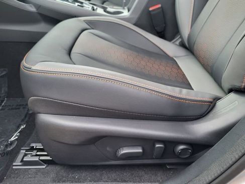 New 2026 Subaru Crosstrek 2.5i Limited w/ Popular Package #4A image 16