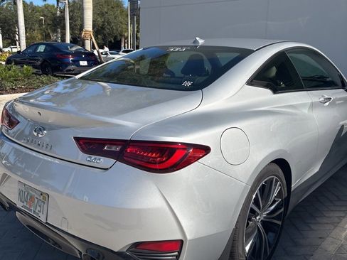 Used 2019 INFINITI Q60 3.0t Luxe w/ Essential Package image 9