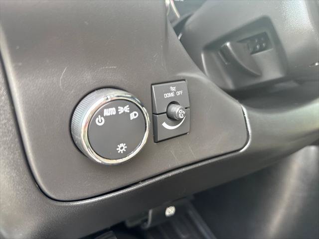 Used 2020 Chevrolet Express 3500 w/ Driver Convenience Package RWD image 13