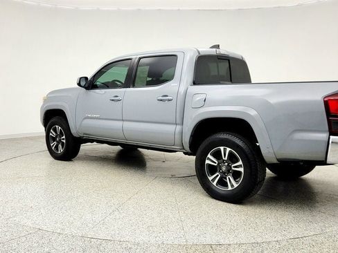 Used 2021 Toyota Tacoma SR5 image 7