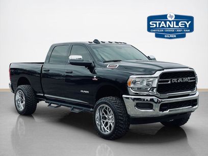 Used 2022 RAM 2500 Tradesman w/ Chrome Appearance Group