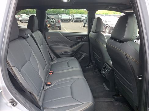 Used 2025 Subaru Forester Wilderness w/ Convenience Package AWD/4WD image 15