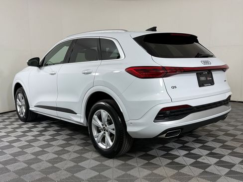 New 2025 Audi Q5 Premium image 3