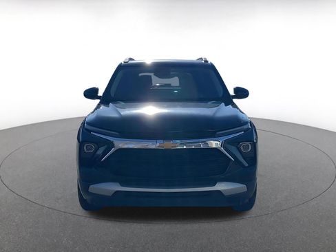 Used 2025 Chevrolet TrailBlazer LT image 4