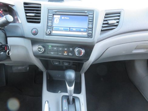 Used 2012 Honda Civic EX-L image 19