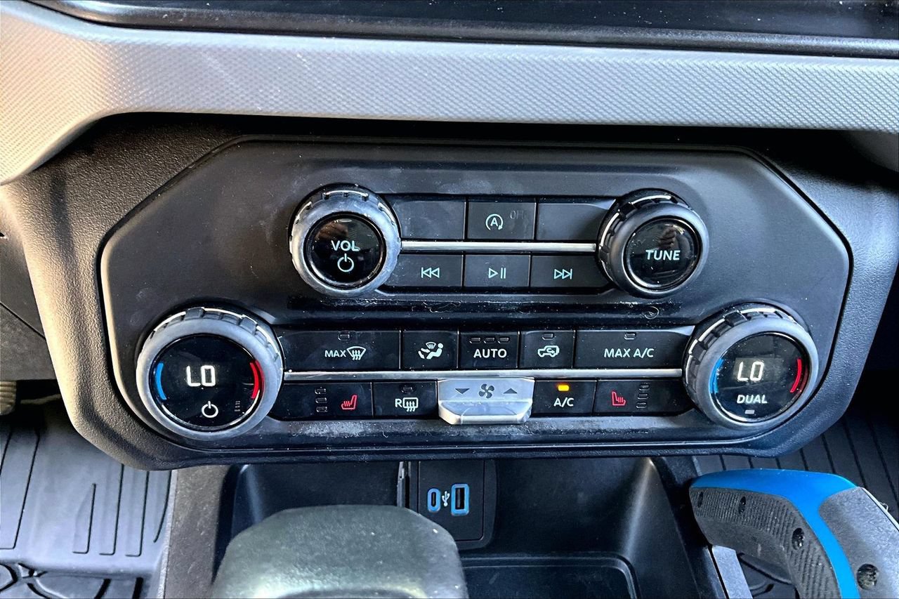 Used 2023 Ford Bronco Black Diamond w/ Sasquatch Package AWD/4WD image 24