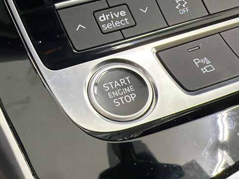 Used 2025 Audi Q7 3.0T Premium Plus w/ Premium Plus Package image 16