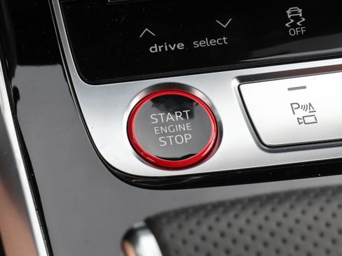 Used 2023 Audi SQ7 Prestige image 26