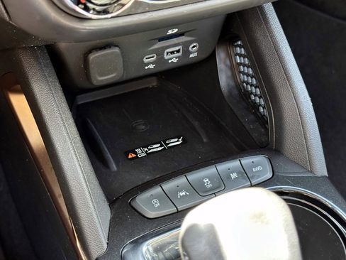 Certified 2023 Chevrolet TrailBlazer ACTIV w/ Sun and Liftgate Package image 27