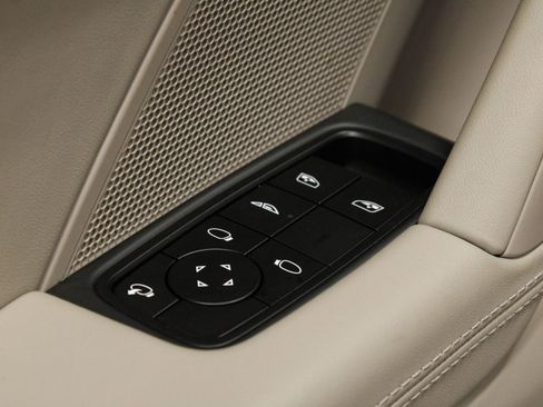 Certified 2025 Porsche 911 Carrera RWD image 16