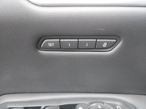 Used 2022 Cadillac XT5 Premium Luxury AWD/4WD image 12
