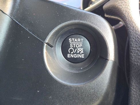 Used 2019 Jeep Compass Limited w/ Safety & Security Group image 31