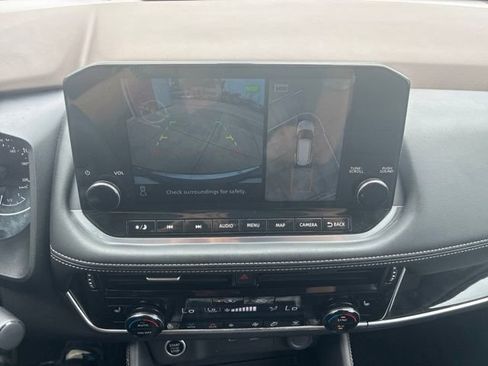 Used 2023 Nissan Rogue SL w/ SL Premium Package FWD image 27