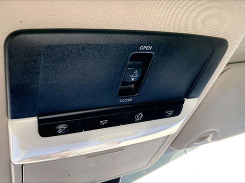 Used 2022 Nissan Altima 2.5 SV w/ SV Premium Package image 33