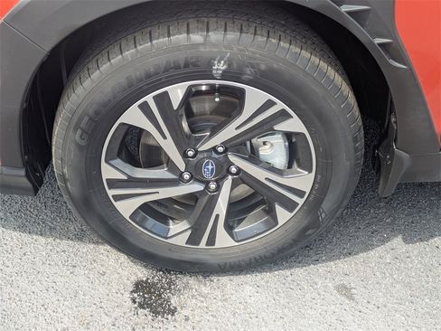 Used 2024 Subaru Crosstrek 2.0i Premium image 12