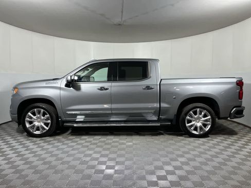 Used 2023 Chevrolet Silverado 1500 High Country w/ Technology Package AWD/4WD image 5