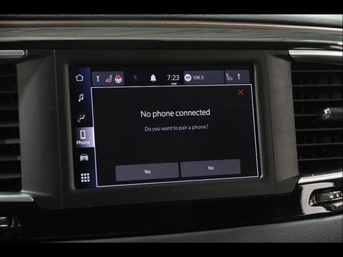 Used 2024 Chrysler Voyager LX image 12