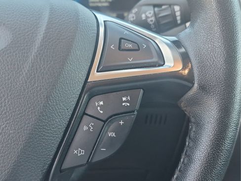 Used 2024 Ford Edge SEL AWD/4WD image 10