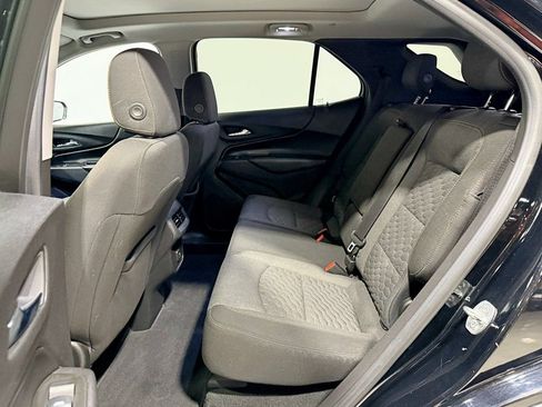 Used 2020 Chevrolet Equinox LT image 32