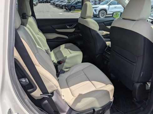 Used 2022 Subaru Ascent Limited w/ Technology Package AWD/4WD image 12