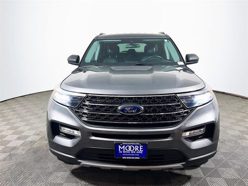 Used 2023 Ford Explorer XLT w/ Equipment Group 202A image 3