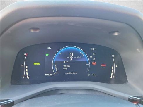 Used 2025 Toyota Camry SE w/ Convenience Package FWD image 17
