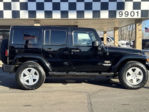 Used 2012 Jeep Wrangler Unlimited Sahara w/ Trailer Tow Group image 8