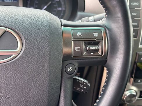 Used 2017 Lexus GX 460 Premium image 16