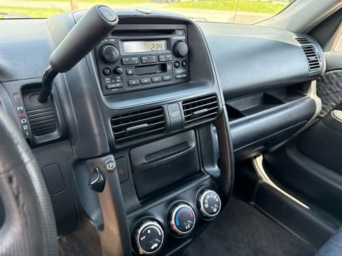 Used 2006 Honda CR-V LX image 13