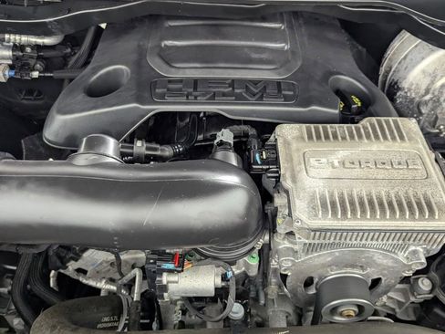 Used 2023 RAM 1500 Laramie AWD/4WD image 12