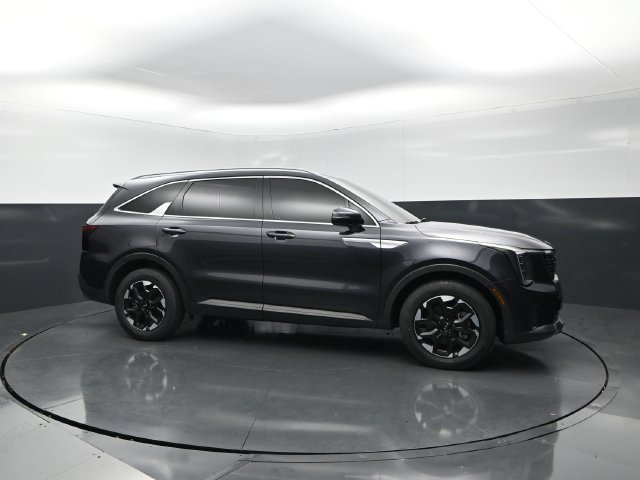 Used 2025 Kia Sorento S w/ Panoramic Sunroof Package FWD image 6