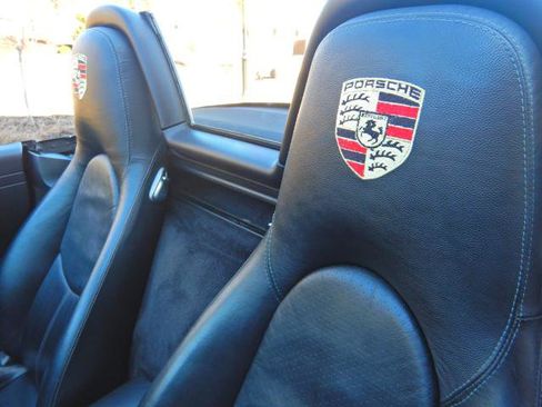 Used 2005 Porsche Boxster image 24