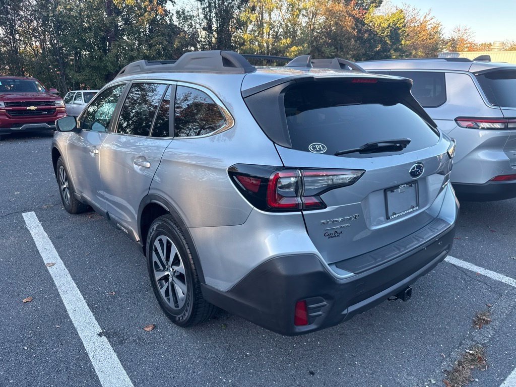 Used 2020 Subaru Outback Premium w/ Popular Package #1 AWD/4WD image 3