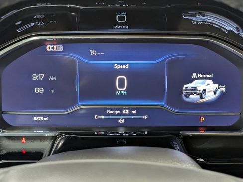 Used 2025 Chevrolet Silverado 1500 LT Trail Boss w/ Protection Package image 3