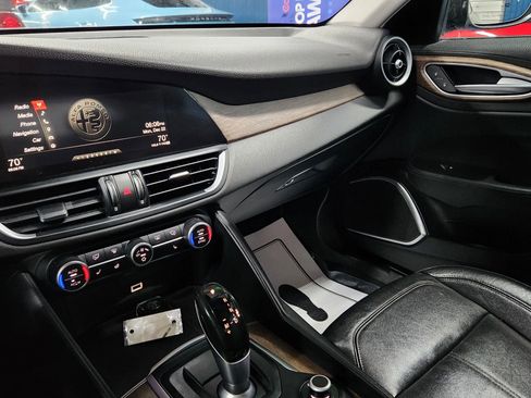 Used 2017 Alfa Romeo Giulia Ti w/ TI Performance Package image 33