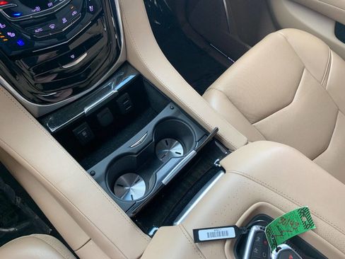 Used 2018 Cadillac Escalade Platinum RWD image 20