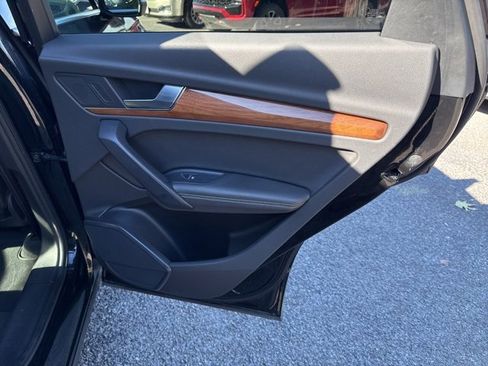 Used 2022 Audi Q5 2.0T Premium Plus image 25