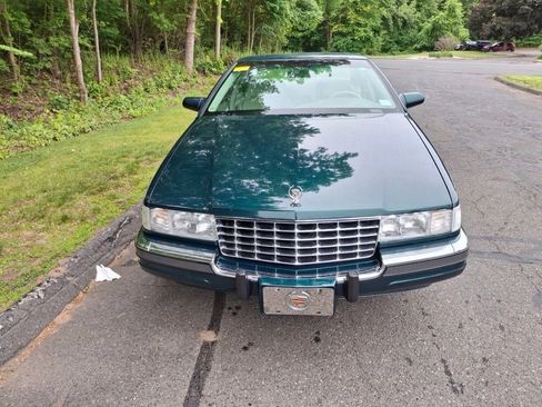 Used 1997 Cadillac Seville SLS w/ Leather/Lumbar Pkg FWD image 2