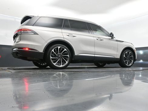 Used 2023 Lincoln Aviator Reserve w/ Equipment Group 201A image 46