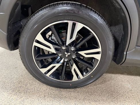 Used 2023 Mitsubishi Eclipse Cross SE image 64