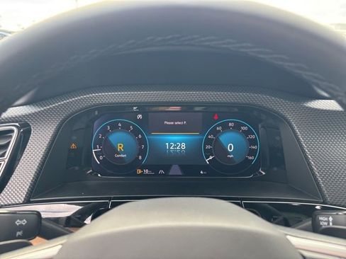 New 2026 Volkswagen Atlas Cross Sport SEL R-Line AWD/4WD image 17